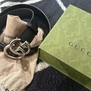 Gucci belt size 90